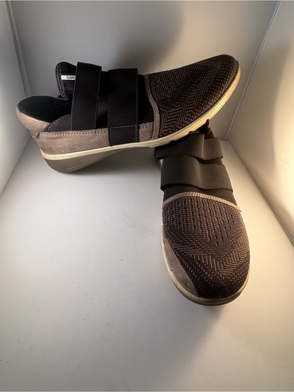 ECCO Men’s Intrinsic Slip On Sneaker Black Gray Size 11 -‎ 11.5 US / 45 Stretch